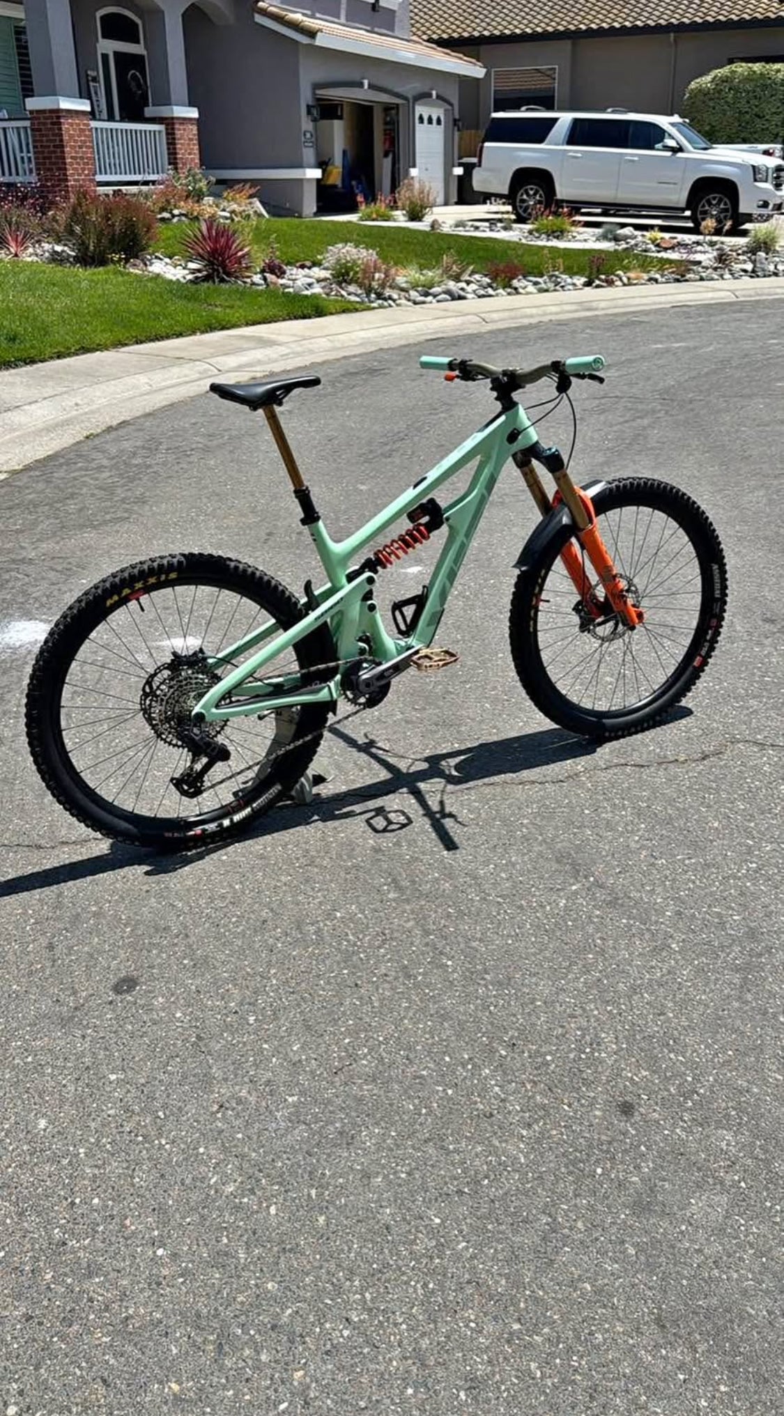 YETI SB160 Año 2024