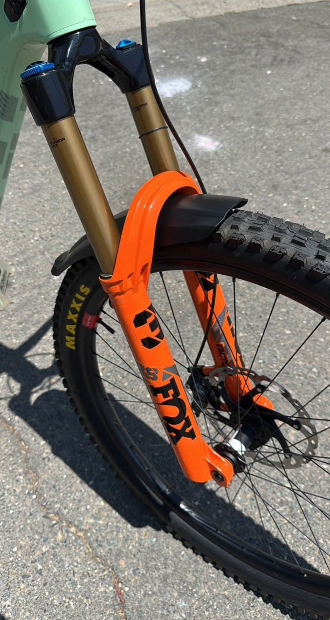 YETI SB160 Año 2024